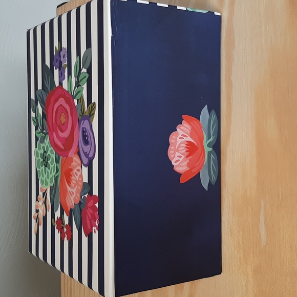 NWOT Decorative Box - Picture 3 of 5